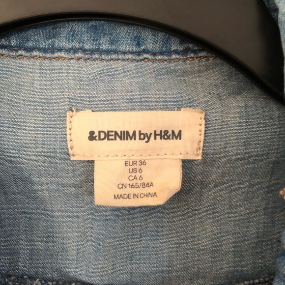 H&M Blue Jean Denim Style Button Up Shirt Top - Picture 3 of 3